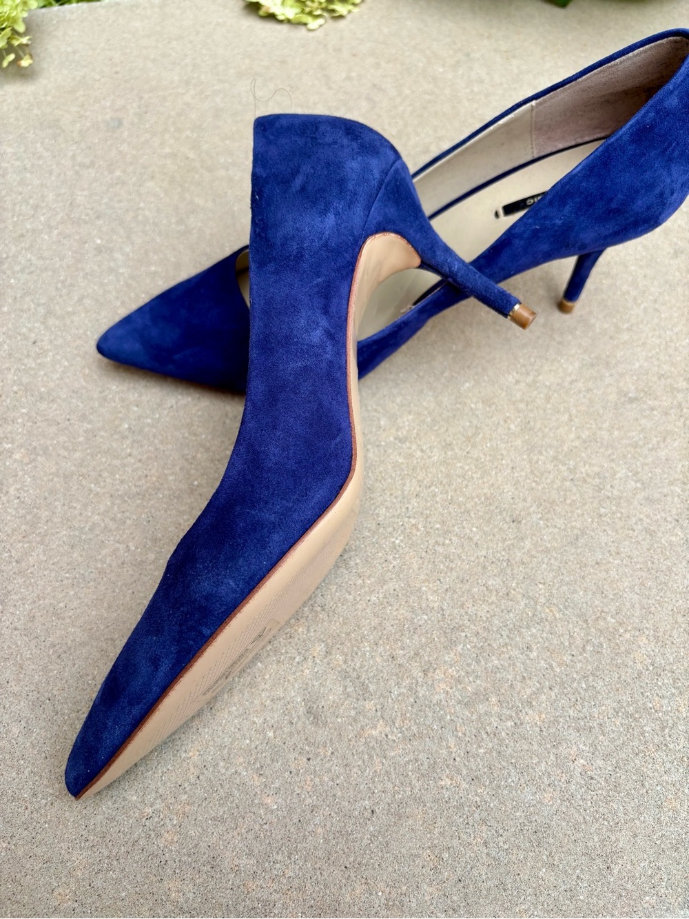 Zara Navy Suede Pointed-Toe Pumps - Picture 2 of 5
